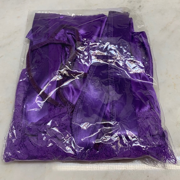 NWT Short Purple Robe - Picture 2 of 3